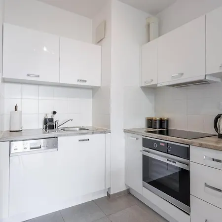 Urban Chic - Center - 3 Bedrooms - Pereca Varšava