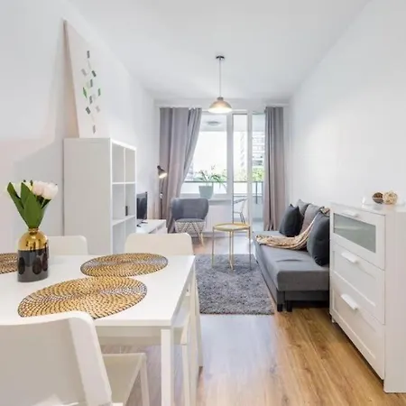 Urban Chic - Center - 3 Bedrooms - Pereca *